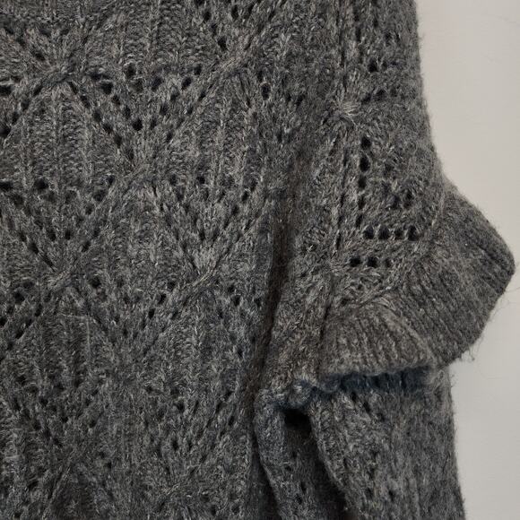 Old Navy Ruffle Sleeve Sweater Size XL Gray Pointelle Knit Round Neck Pullover - Picture 7 of 15